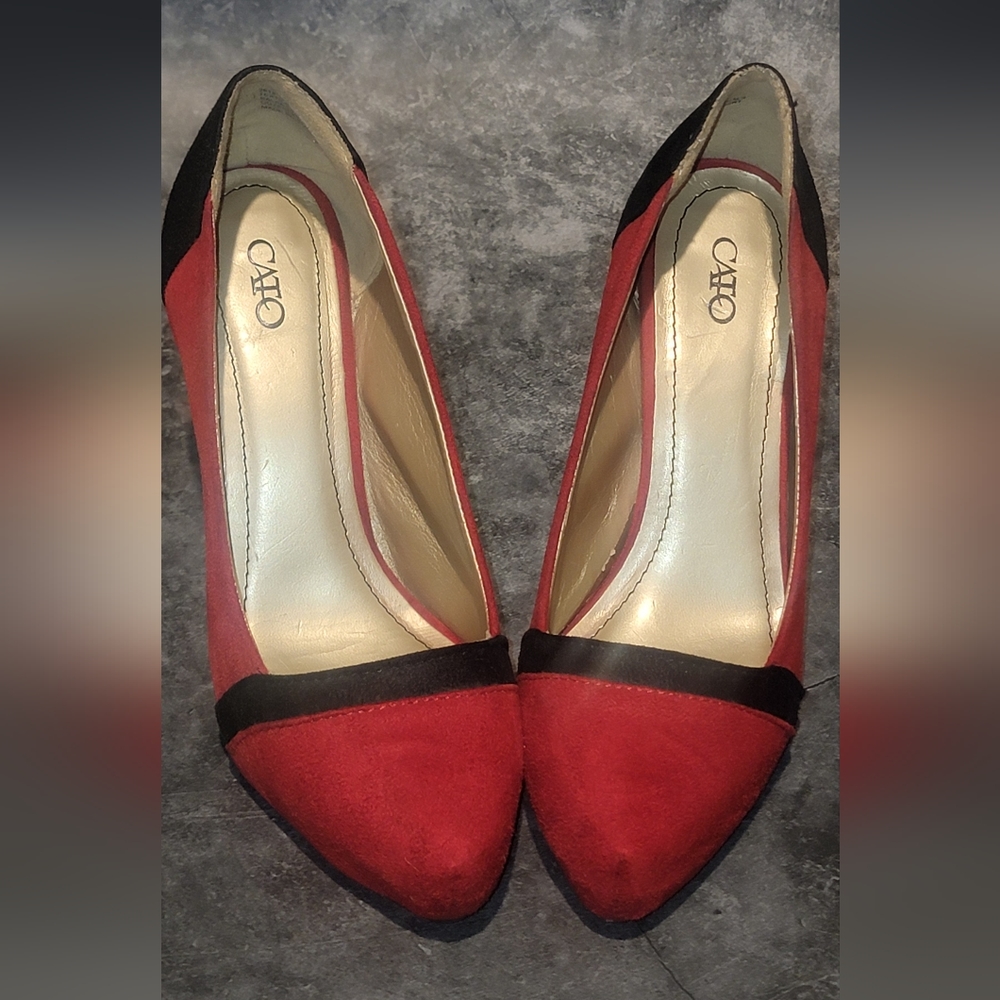 Heels - Picture 2 of 2